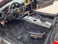 Ferrari 360 Modena – Restauro completo degli interni (pelle e plastiche)  - L'abitacolo durante il lavoro di smontaggio di tutti i componenti. (DURANTE)
