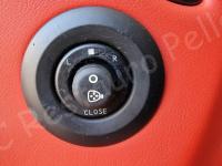 Maserati Granturismo – Restauro completo delle plastiche appiccicose - Il comando dei retrovisori elettrici. (PRIMA)