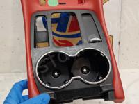 Maserati Granturismo – Restauro completo delle plastiche appiccicose - Consolle su tunnel centrale. (PRIMA)