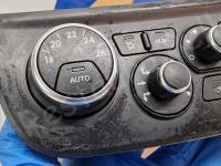 Ferrari FF – Restauro completo delle plastiche appiccicose >>>>>>>>>>>>>> - Dettagli. (PRIMA)