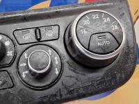 Ferrari FF – Restauro completo delle plastiche appiccicose >>>>>>>>>>>>>> - Dettagli. (PRIMA)