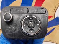 Ferrari FF – Restauro completo delle plastiche appiccicose >>>>>>>>>>>>>> - Il comando per il computer di bordo. (PRIMA)