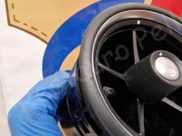 Ferrari FF – Restauro completo delle plastiche appiccicose >>>>>>>>>>>>>> - Dettagli. (PRIMA)