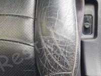 Honda S2000 – Restauro pelle e plastiche >>>>>>>>>>>>>>>>>>>>>>>> - Dettaglio del fianchetto sinistro. (PRIMA)