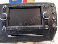 Maserati Quattroporte S – Restauro completo delle plastiche appiccicose - Il navigatore. (PRIMA)