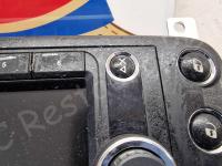 Maserati Quattroporte S – Restauro completo delle plastiche appiccicose - Dettagli. (PRIMA)