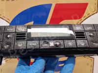 Maserati Quattroporte S – Restauro completo delle plastiche appiccicose - Il climatizzatore. (PRIMA)