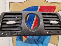 Maserati Quattroporte S – Restauro completo delle plastiche appiccicose - Le bocchette aria centrali anteriori. (PRIMA)