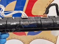 Maserati Quattroporte S – Restauro completo delle plastiche appiccicose - I pulsanti sul cielo della vettura. (PRIMA)