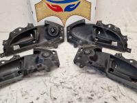 Maserati Quattroporte S – Restauro completo delle plastiche appiccicose - Le plastiche sulle portiere. (PRIMA)