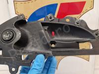 Maserati Quattroporte S – Restauro completo delle plastiche appiccicose - Portiera posteriore destra. (PRIMA)