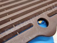 Maserati Quattroporte S – Restauro completo delle plastiche appiccicose - Dettagli. (PRIMA)