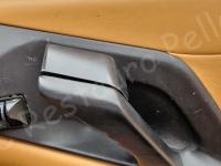 Ferrari F355 – Restauro completo delle plastiche e della pelle >>>>>>>>> - Dettaglio del pannello porta lato passeggero. (PRIMA)
