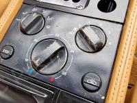 Ferrari F355 – Restauro completo delle plastiche e della pelle >>>>>>>>> - Dettaglio del climatizzatore. (PRIMA)