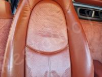 Porsche Boxster S 987 – Restauro completo dell’interno (pelle e plastiche) - Particolare schienale passeggero. (PRIMA)