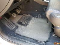 Alfa Romeo 156  - anno 2004 - Restauro volante, lavaggio interno e restauro plastiche. - Particolare della zona piedi lato guida. (PRIMA)