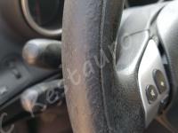 Alfa Romeo 156  - anno 2004 - Restauro volante, lavaggio interno e restauro plastiche. - Dettaglio dell'impugnatura sinistra. (PRIMA)