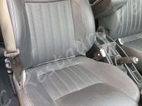 Alfa Romeo 156  - anno 2004 - Restauro volante, lavaggio interno e restauro plastiche. - Panoramica del sedile passeggero. (PRIMA)