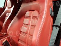 Ferrari F430 - anno 2008 - Pulizia interna e restauro fianchetto sedile di guida - Dettagli. (PRIMA)