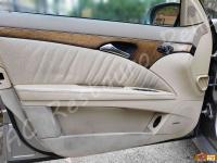 Mercedes classe E 320CDI (W211) - anno 2006 - Restauro completo interno in pelle  - Pannello porta lato guida. (PRIMA)