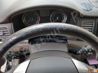 Ssangyong Korando - anno 2015 - Pulizia interno in pelle e restauro volante - Dettaglio della parte superiore della corona. (PRIMA)