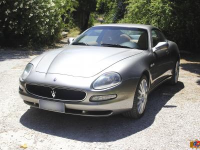 Maserati 4200GT - Restauro pulsanti retroilluminati sulla consolle centrale >>