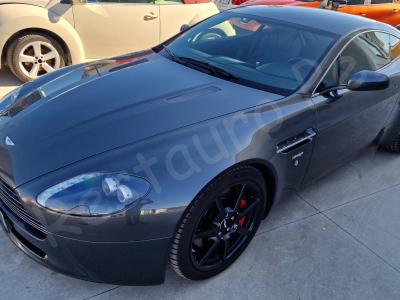 Aston Martin V8 Vantage (Alessandro Pedersoli) – Restauro degli interni