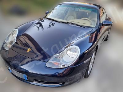 Porsche 911 (996) Carrera 4 – Restauro completo dell’interno (pelle e plastiche) 